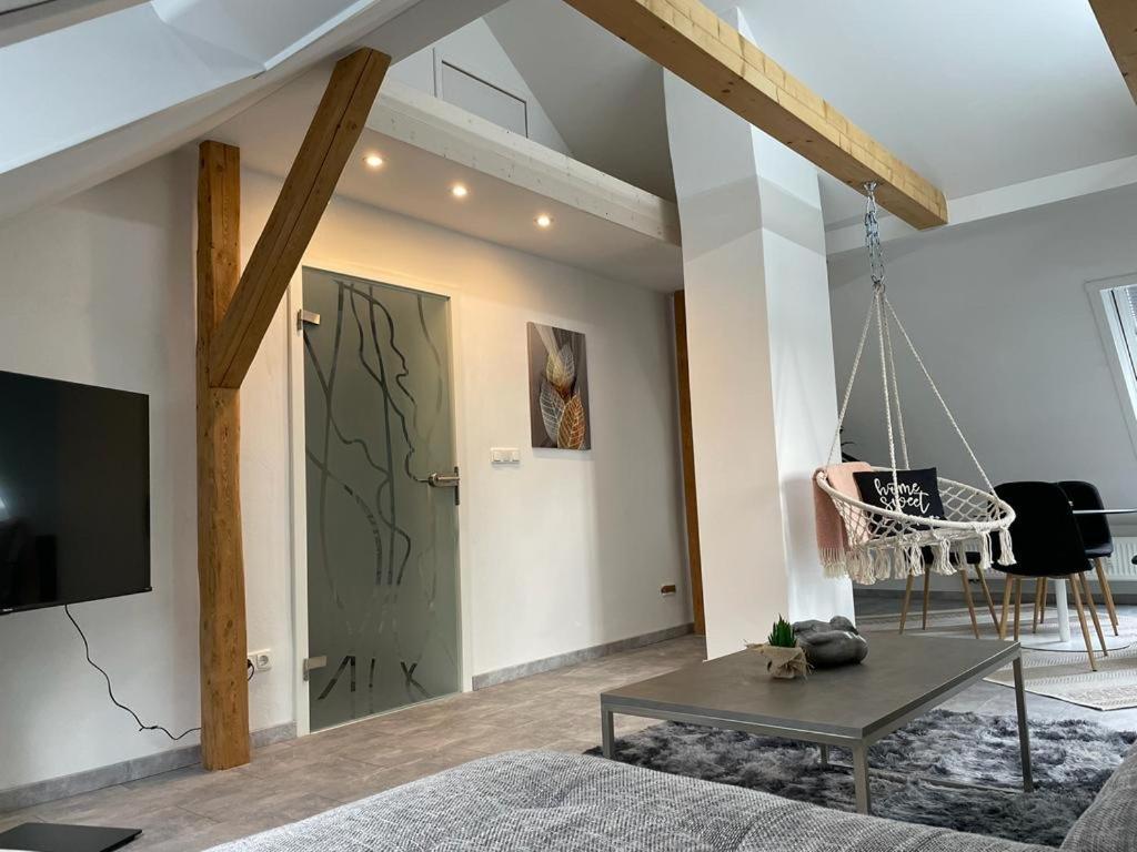 Wen Koenigsberger,Ruhige Dg-Wohnung In Weiden,2 Schlafzimmer,Parkplatz, Zentral! Weiden in der Oberpfalz Exterior foto