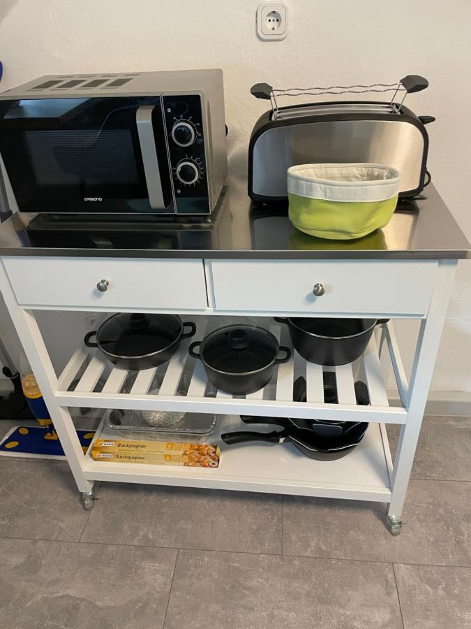 Wen Koenigsberger,Ruhige Dg-Wohnung In Weiden,2 Schlafzimmer,Parkplatz, Zentral! Weiden in der Oberpfalz Exterior foto